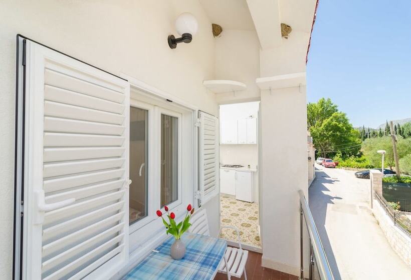 شقة كومفورت غرفة نوم واحدة, Rooms & Apartments Barišić