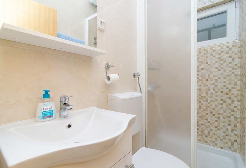 استوديو  سوبيريور مطل على الحديقة, Rooms & Apartments Barišić