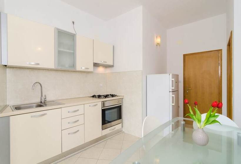 Студия Стандарт Вид на Город, Rooms & Apartments Barišić