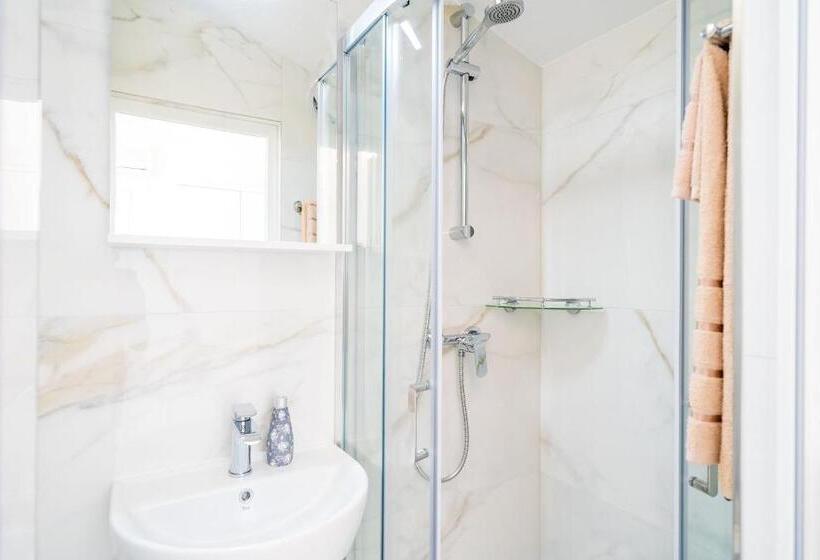 Номер Стандарт Вид на Сад, Rooms & Apartments Barišić