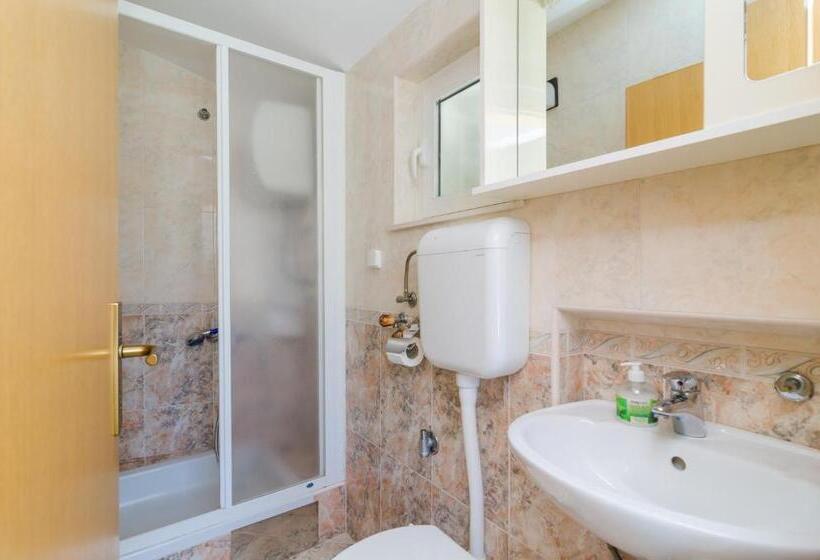 شقة كومفورت غرفة نوم واحدة, Rooms & Apartments Barišić