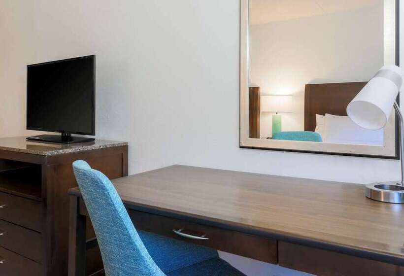 غرفة بريميوم, Fenwick Shores, Tapestry Collection By Hilton