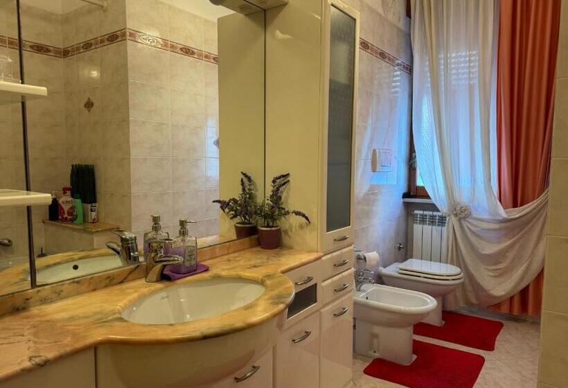 اتاق استاندارد با سرویس بهداشتی مشترک, B&b Frontepista
