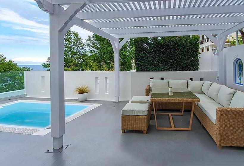 מיטת קינג בסוויטה, Panorama Suites & Spa   Adults Only