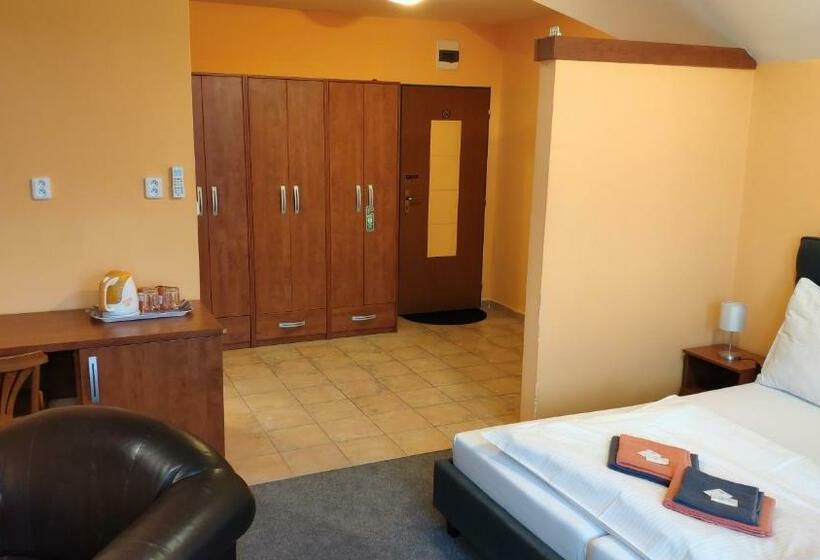 套房, Pension & Restaurant Silma With Wellness