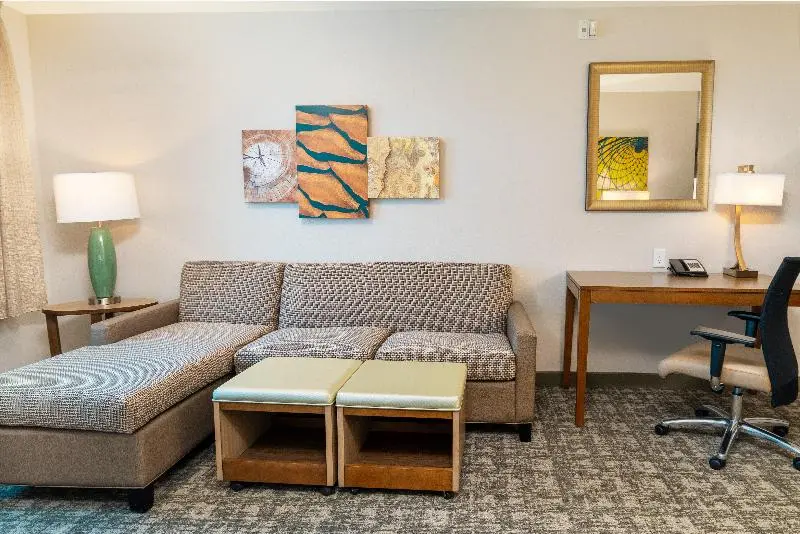 キングサイドベッドのスタンダードワンルーム, Staybridge Suites   Nashville   Franklin, An Ihg