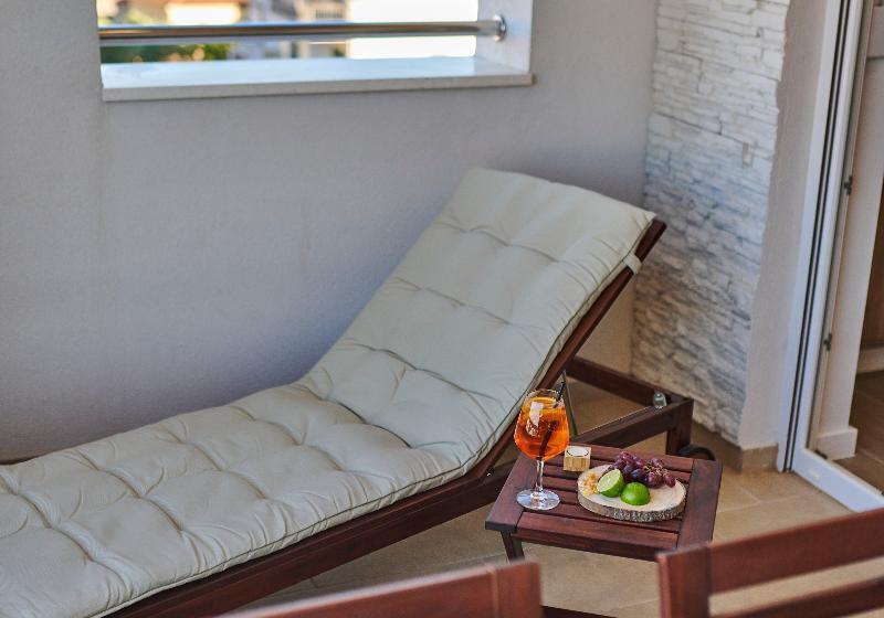 شقة غرفة نوم واحدة مطلة علي البحر مزوَّدة بشُرفة, Arancini Residence