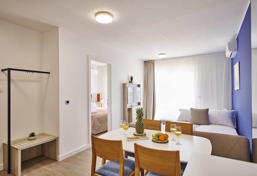 شقة غرفة نوم واحدة مزودة بشُرفة, Arancini Residence