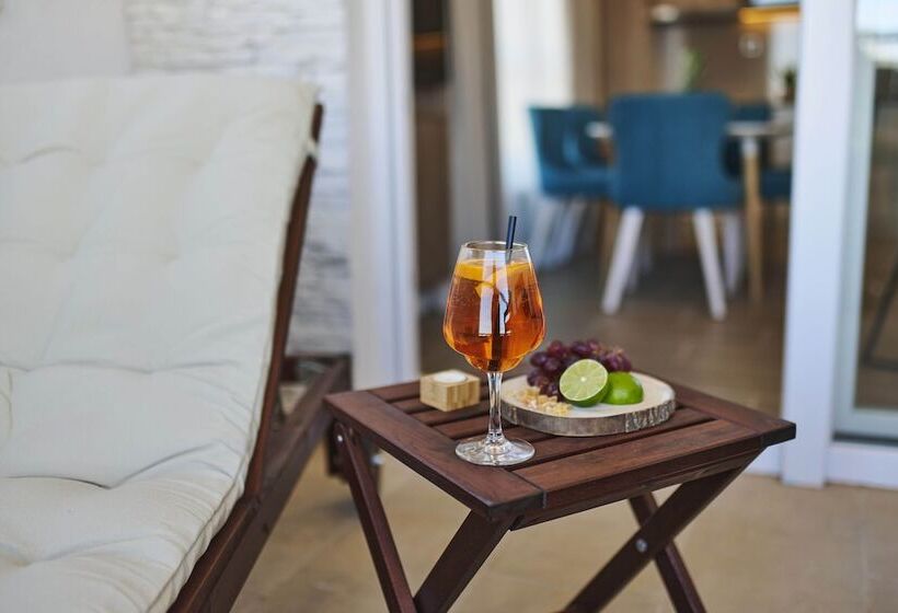 شقة غرفتين مطلة على البحر, Arancini Residence