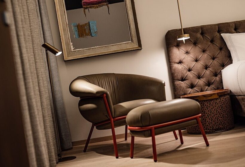 Suite with lake view, Aria Retreat & Spa   The Leading Hotels Of The World, Located Within Parco San Marco Resort