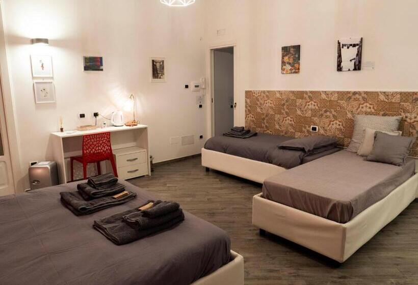 اتاق استاندارد چهار تخته, B&b Cosmoneapolitan