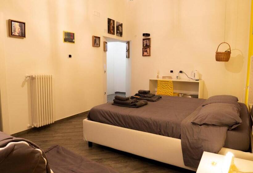 اتاق لوکس, B&b Cosmoneapolitan