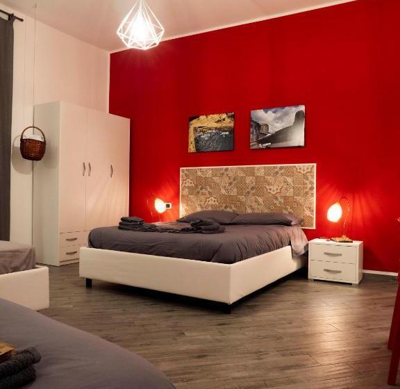 اتاق استاندارد چهار تخته, B&b Cosmoneapolitan