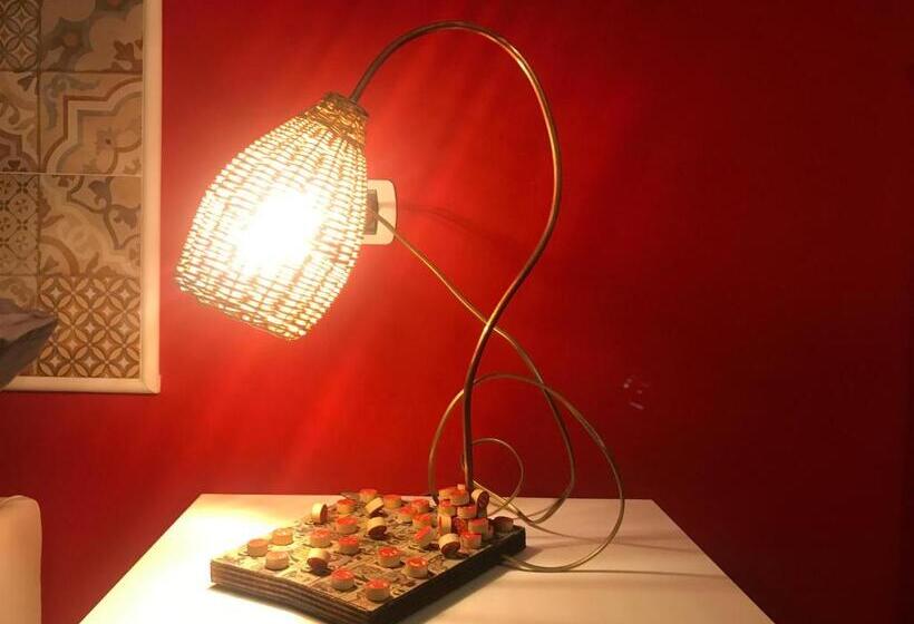 اتاق استاندارد چهار تخته, B&b Cosmoneapolitan