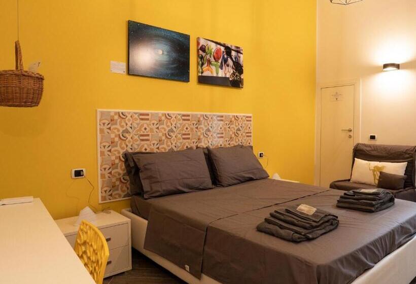 اتاق لوکس, B&b Cosmoneapolitan