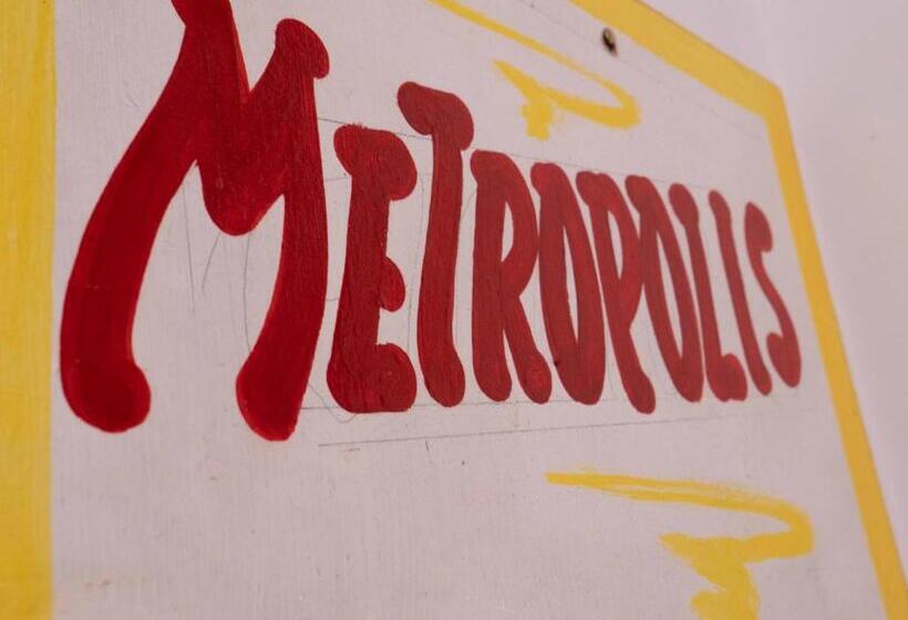 اتاق لوکس, B&b Cosmoneapolitan