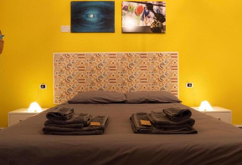 اتاق لوکس, B&b Cosmoneapolitan