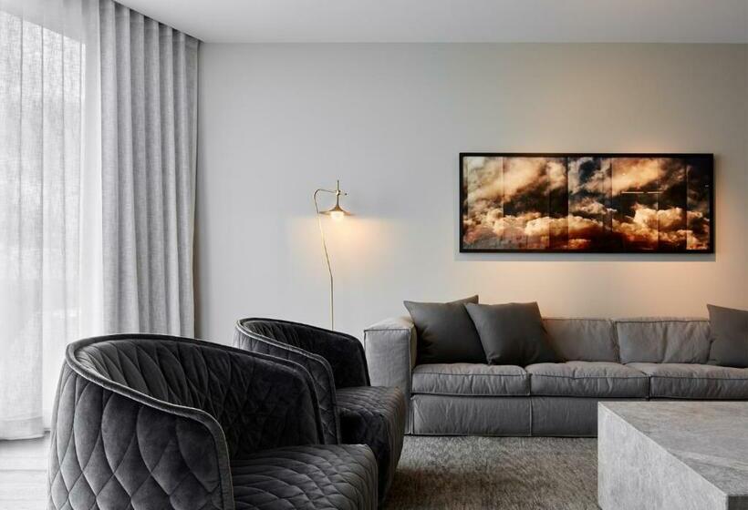 スイート, Eos By Skycity