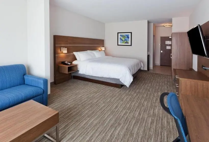 身障者適用スイートルーム, Holiday Inn Express & Suites   Fayetteville, An Ihg