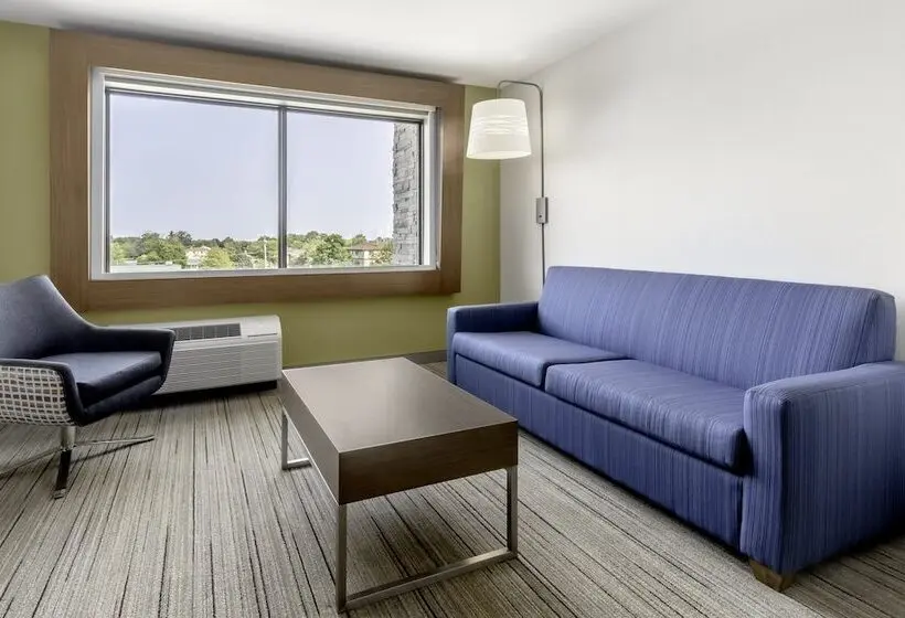 身障者適用スイートルーム, Holiday Inn Express Milwaukee West Allis By Ihg