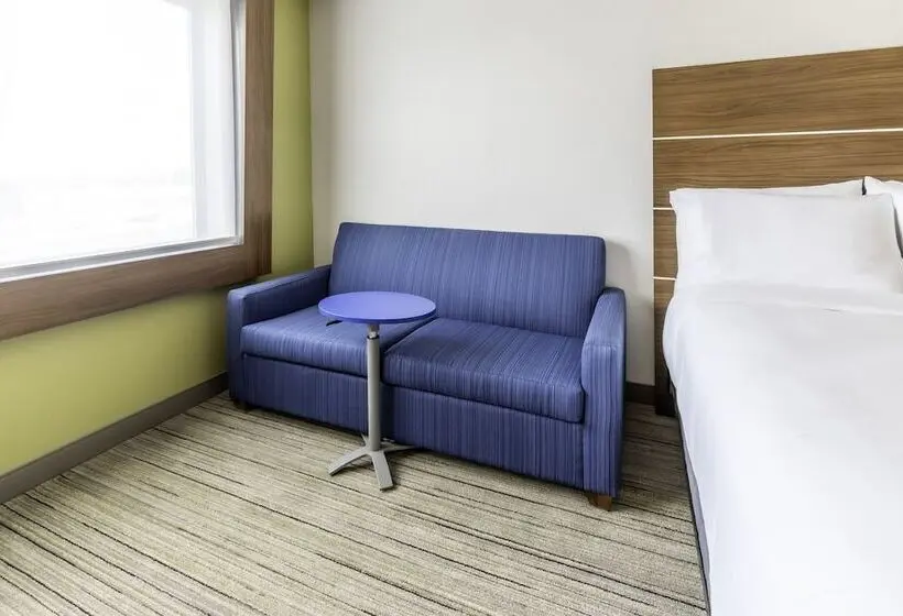 身障者適用スイートルーム, Holiday Inn Express Milwaukee West Allis By Ihg