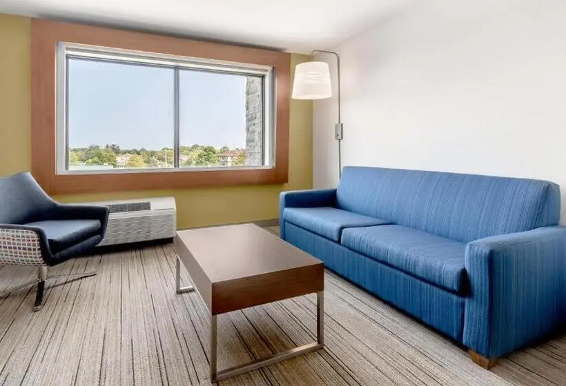 キングサイズベッドのスイートルーム, Holiday Inn Express Milwaukee West Allis By Ihg