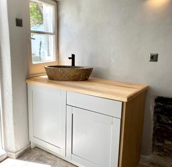 חדר אקונומי, Rania Apartments Sea View