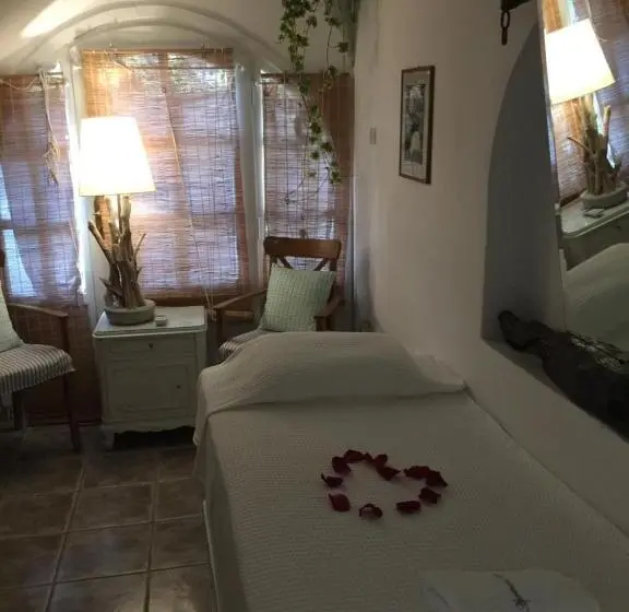 اتاق سوپریور سه تخته, Rania Apartments Sea View