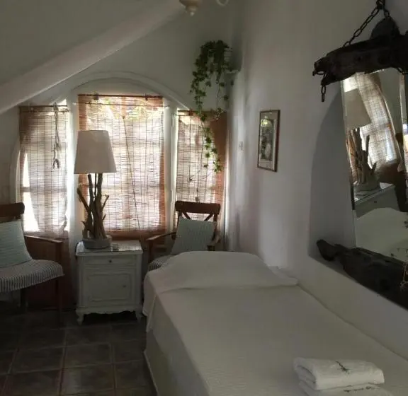 اتاق سوپریور سه تخته, Rania Apartments Sea View