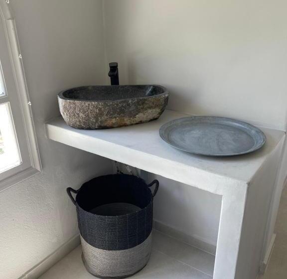 חדר קלאסי לארבעה, Rania Apartments Sea View