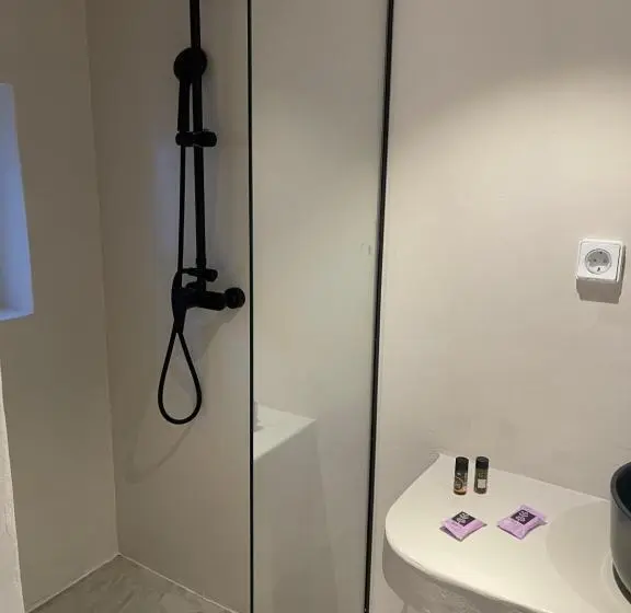 اتاق یک تخته با چشم‌انداز باغ, Rania Apartments Sea View