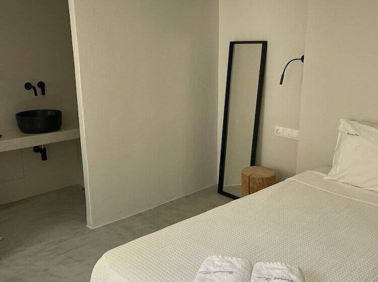 חדר יחיד נוף לגינה, Rania Apartments Sea View