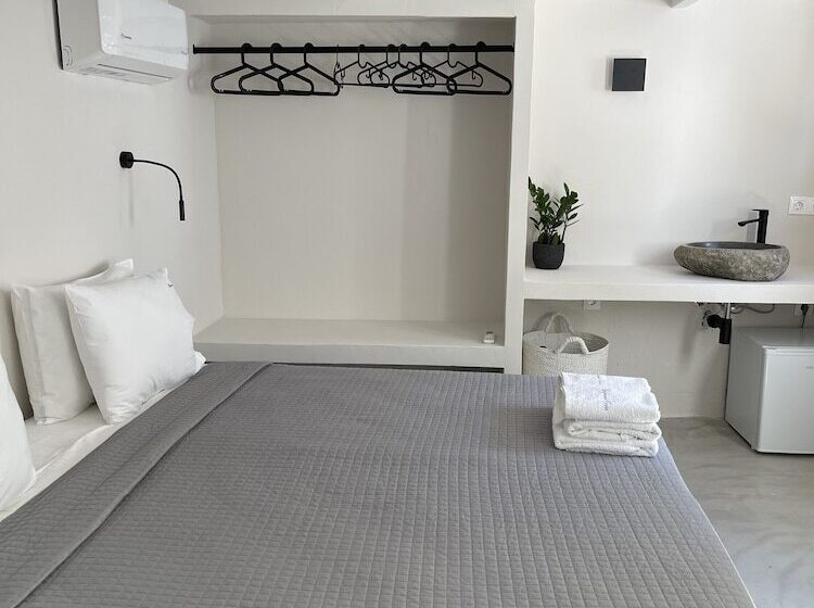 חדר יחיד נוף לגינה, Rania Apartments Sea View