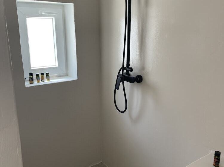 חדר יחיד נוף לגינה, Rania Apartments Sea View