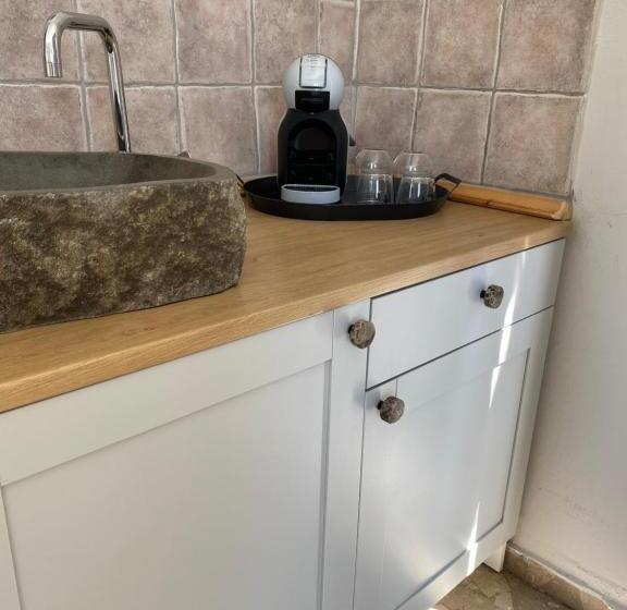 חדר סופריור לשלושה, Rania Apartments Sea View