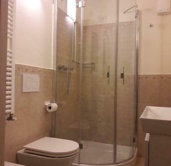 חדר דלוקס, La Corte