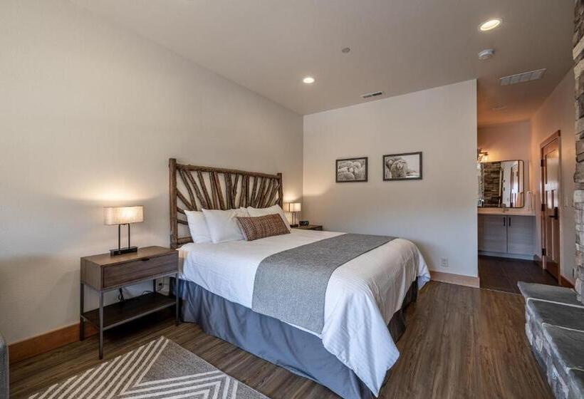 استودیوی استاندارد, Alpen Dorf Pension