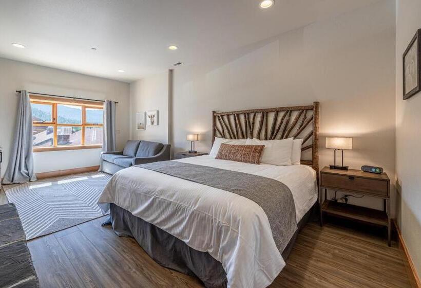 스탠다드 스튜디오, Alpen Dorf Pension