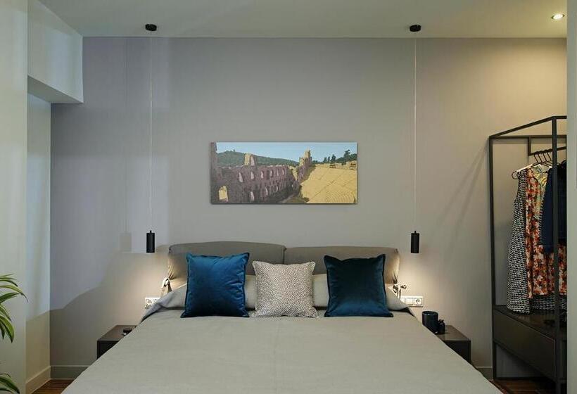 高级套房, The Gem Society