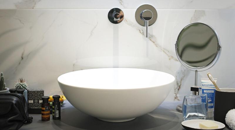 小型套房, The Gem Society