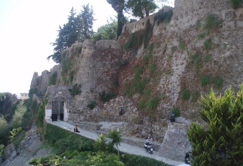 اتاق استاندارد با چشمانداز, Marina's House