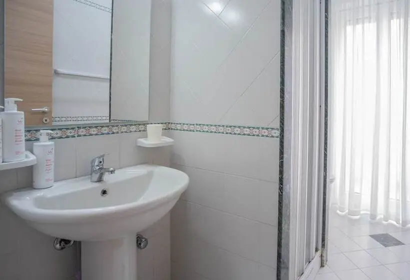 اتاق استاندارد با تخت دو نفره بزرگ, Seaview Rooms In The Center By Wonderful Italy