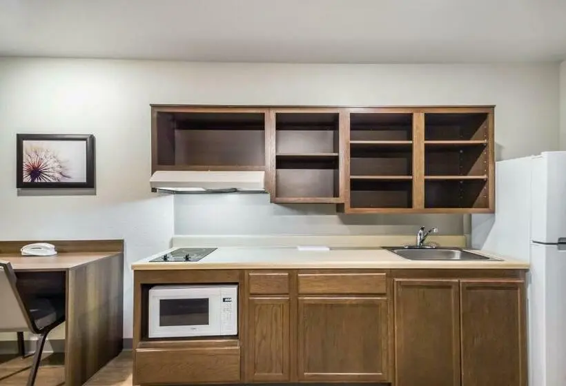 身障者適用スタンダードルーム, Woodspring Suites Chicago Addison