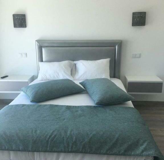 Номер Стандарт Адаптированный для Инвалидов, Primo Dos Caracois