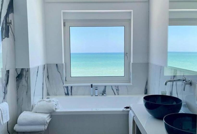 סוויטת ג'וניור נוף לים, Rodi Resort