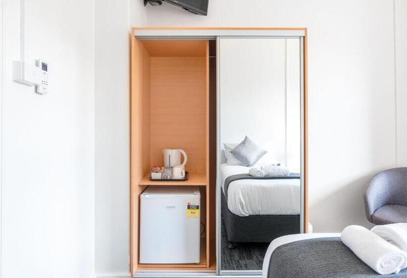 غرفة قياسية حمام مشترك, Sydney Junction