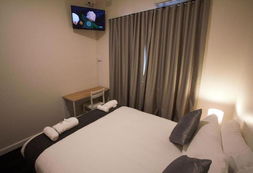 غرفة قياسية حمام مشترك, Sydney Junction