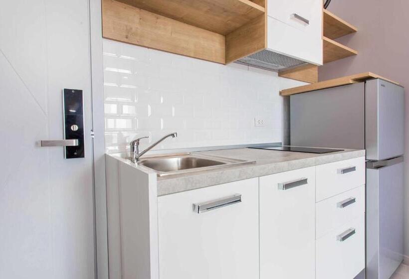 Huoneisto 1 Makuuhuone, Noon Village   Tower 2&3