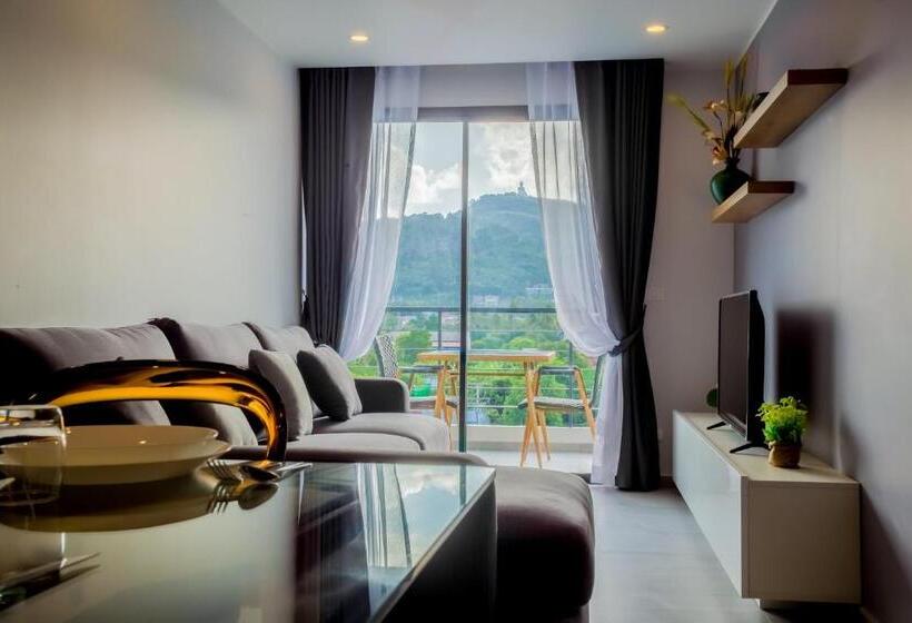 Huoneisto 1 Makuuhuone Allasnäkymä, Noon Village   Tower 2&3