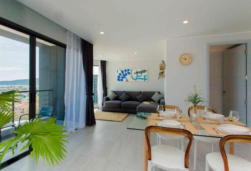 Huoneisto 1 Makuuhuone Merinäkymä, Noon Village   Tower 2&3